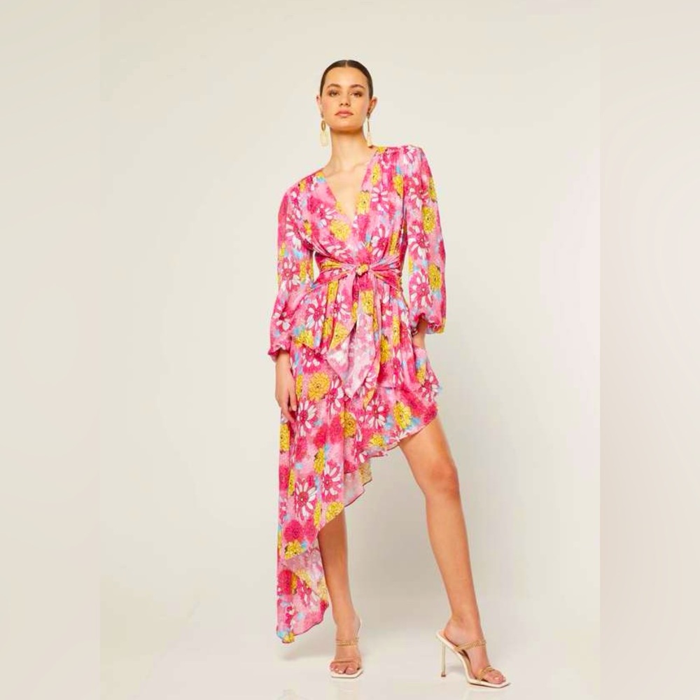 Elliatt Asymmetrical Dress - Medium